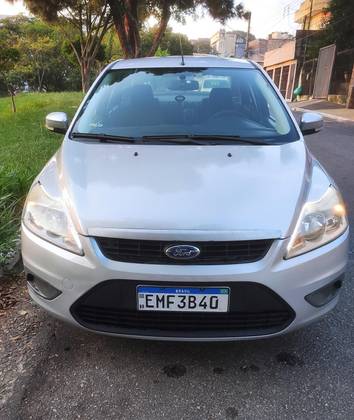 FORD FOCUS 2.0 GLX SEDAN 16V GASOLINA 4P MANUAL FORD FOCUS 2.0 GLX SEDAN 16V GASOLINA 4P MANUAL